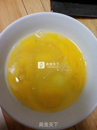 韭黄炒鸡蛋的做法步骤：2