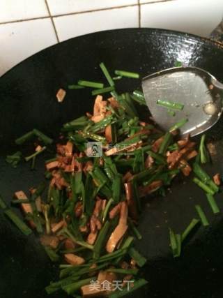 韭菜肉丝炒香干的做法步骤：6