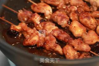 蜜汁微辣鸡肉串的做法步骤：7