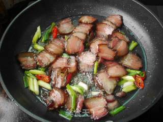 腊肉烩豆腐的做法步骤：8