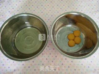 彩虹蛋糕卷的做法步骤：2
