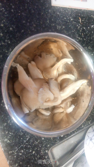 油炸人工菌的做法步骤：2