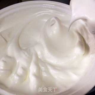 草莓奶油卷的做法步骤：4