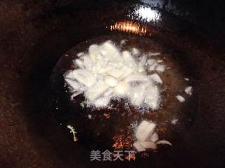 清炒豌豆尖的做法步骤：3