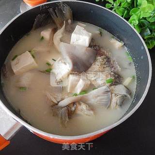 平菇豆腐鱼汤的做法步骤：7