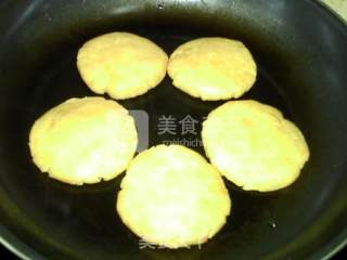 黄豆面玉米饼的做法步骤：10