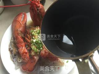 蒜蓉粉丝蒸龙虾的做法步骤：11