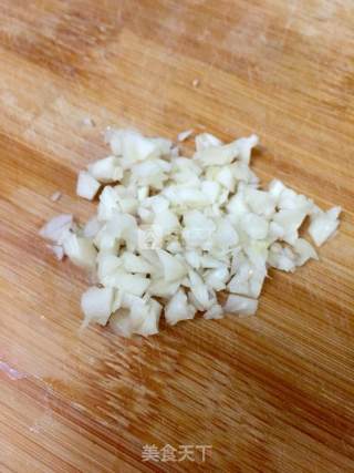 足料烤肠芝士披萨的做法步骤：6
