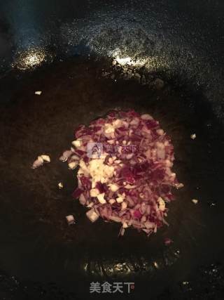 足料烤肠芝士披萨的做法步骤：9