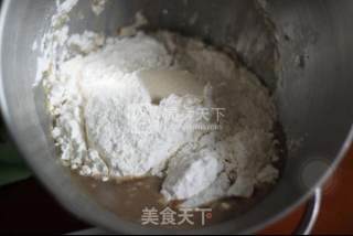 巧克力芝心欧包的做法步骤：1