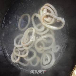 【沙茶美食】沙茶鱿鱼圈的做法步骤：5