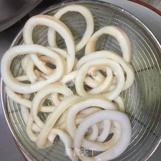 【沙茶美食】沙茶鱿鱼圈的做法步骤：7