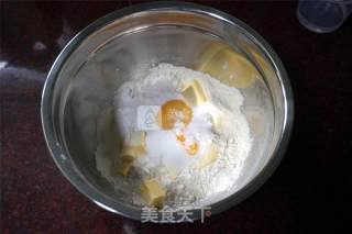 南瓜芝士塔10寸的做法步骤：1