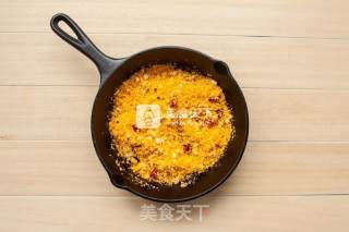 避风塘虾仁的做法步骤：7