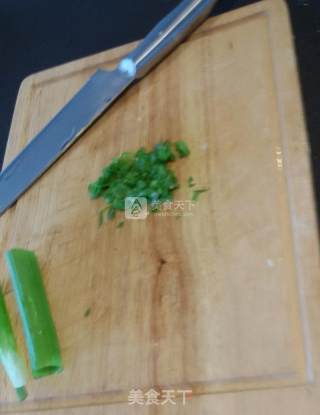 大虾靠粉丝的做法步骤：4