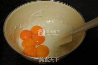 火龙果奶油蛋糕卷的做法步骤：3