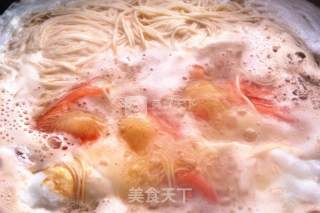 西红柿鸡蛋面的做法步骤：7