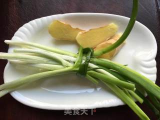 香菇竹荪老鸡汤的做法步骤：2