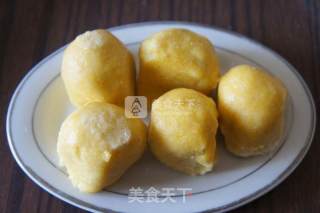 炸粘豆包的做法步骤：1