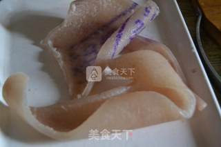 麻辣皮冻的做法步骤：1