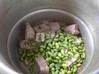 青黄豆五花肉汤的做法步骤：5