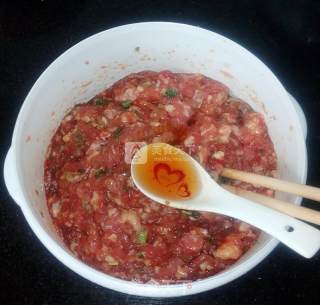 香葱鲜肉包的做法步骤：8