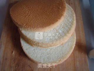 水果花环蛋糕的做法步骤：2