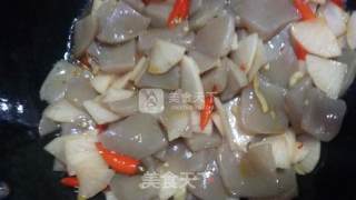 泡菜炒魔芋的做法步骤：6