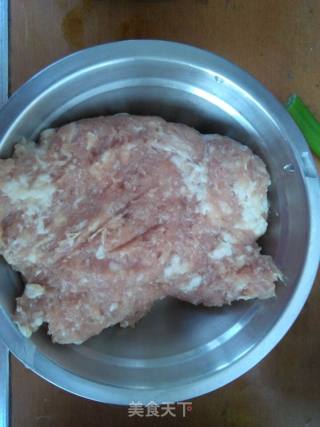 翡翠猪肉白菜煎饺的做法步骤：1