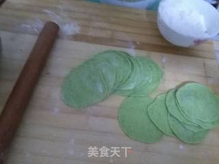 翡翠猪肉白菜煎饺的做法步骤：4