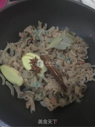 麻辣肉皮冻的做法步骤：6