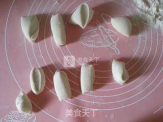 猪肉荸荠小肉包的做法步骤：7