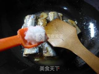 红烧秋刀鱼的做法步骤：9
