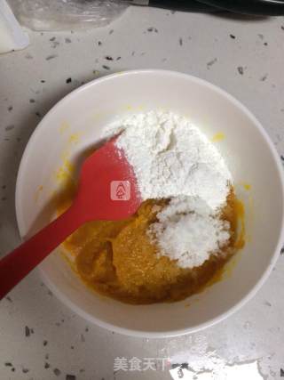 香甜南瓜饼的做法步骤：2