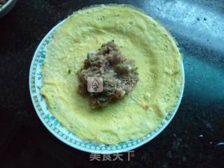 海带猪肉蛋卷的做法步骤：2