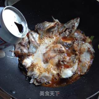 啤酒红烧鱼的做法步骤：10