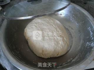 葱香发面饼的做法步骤：1