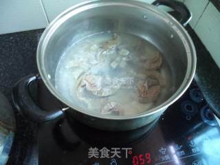 芹菜猪腰子的做法步骤：4