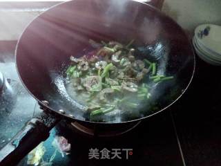 芹菜猪腰子的做法步骤：12