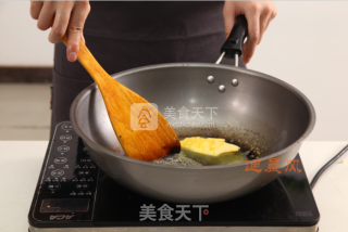 菠萝什锦焗饭的做法步骤：3