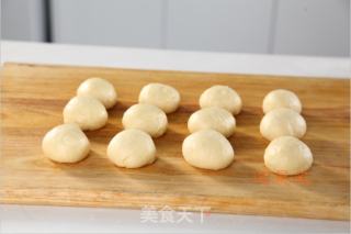 红豆面包的做法步骤：2