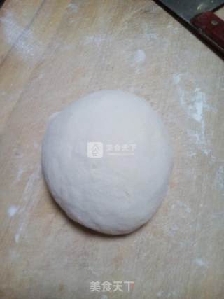 韭菜虾仁水饺的做法步骤：1