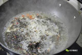红薯叶子煮嫩子鱼的做法步骤：5