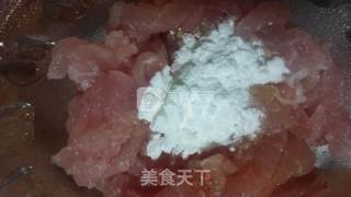 青椒炒肉丝的做法步骤：2