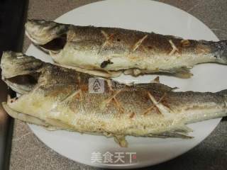 泰式酸辣鲈鱼的做法步骤：4