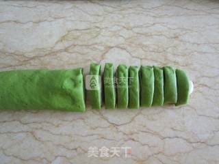 翡翠荠菜猪肉饺的做法步骤：7