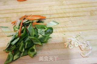 杂蔬炒红蘑的做法步骤：4