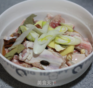 一羊两吃---香辣羊排和羊汤萝卜的做法步骤：2