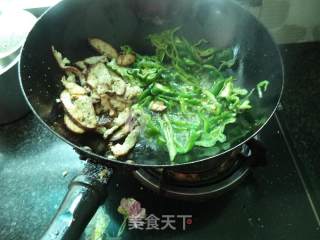 青椒豆腐丸子的做法步骤：6