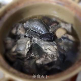蒜香砂锅土鸡汤的做法步骤：4